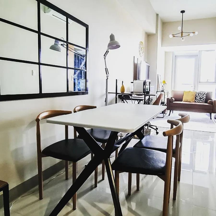 Luxe Bonifacio Global City Taguig Uptown Condo Hotel 1 Bedroom Suite Manila