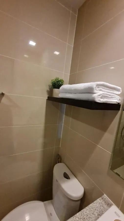 Luxe Bonifacio Global City Taguig Uptown Condo Hotel 1 Bedroom Suite Manila